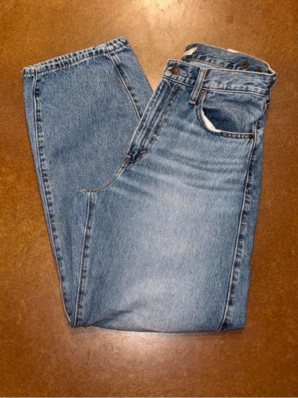 Levi's Women's Medium Blue Barrel Jeans